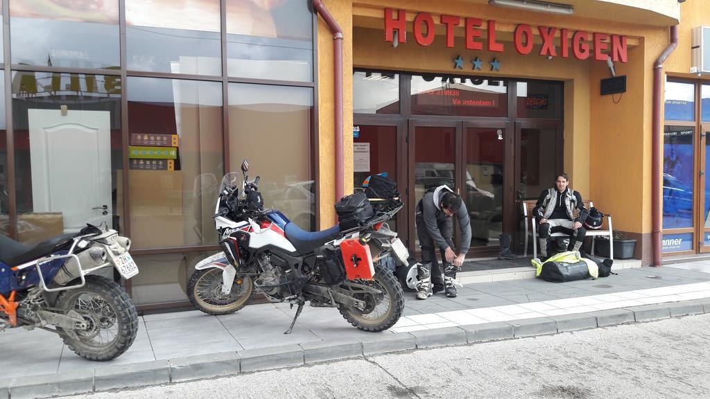 Hotel Oxigen Petrosani Exterior photo